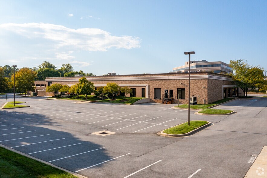 More Photos Of 11011 McCormick Rd, Hunt Valley Office For Lease
