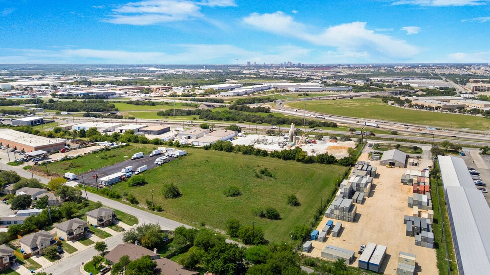 More Photos Of 7010 NE Loop 410, San Antonio Land For Lease