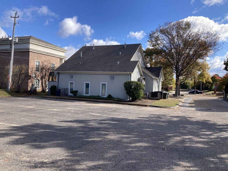 More Photos Of 2855 Summer Oaks Dr, Bartlett Healthcare For Sale