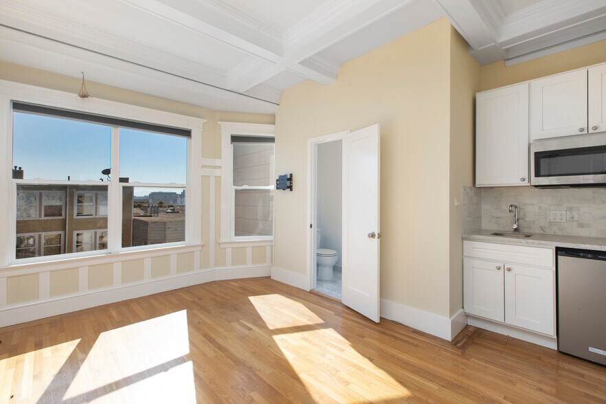 More Photos Of 1627-1631 Clay St, San Francisco Apartments For Sale