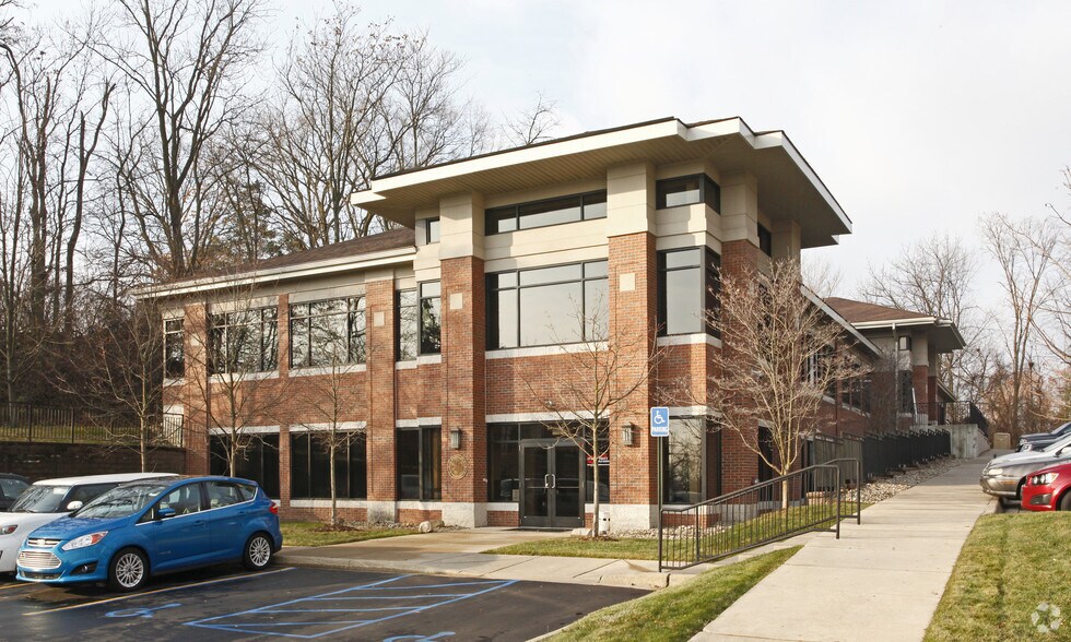 Primary Photo Of 2144 S State St, Ann Arbor Medical For Lease
