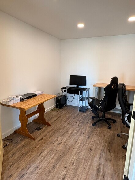 More Photos Of 46 Jefferson St, Brookville Storefront Retail Residential For Sale