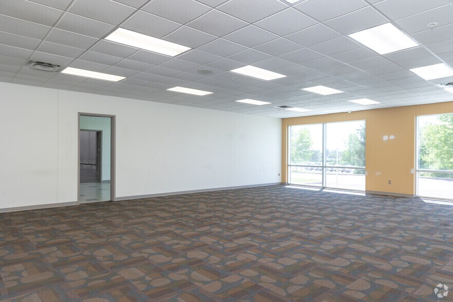 More Photos Of 21-31 Commerce Dr, O'Fallon Unknown For Lease