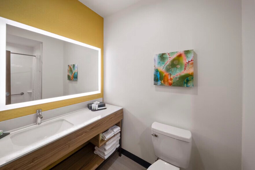 More Photos Of 3470 Joe Battle Blvd, El Paso Hotel For Sale