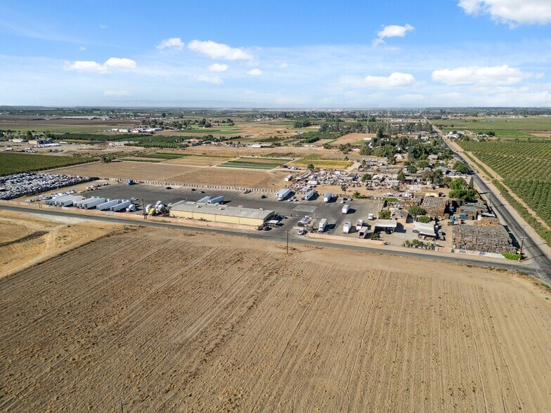 More Photos Of 2428 West Ave, Fresno Industrial For Sale