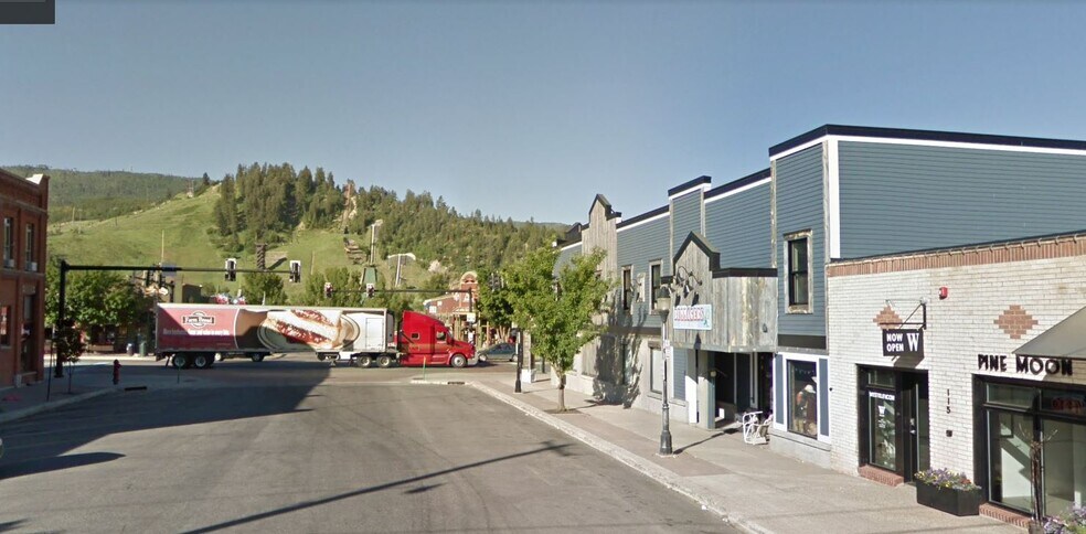 More Photos Of 902-906 Lincoln Ave and 111 9th St, Steamboat Springs Storefront Retail Office For Lease