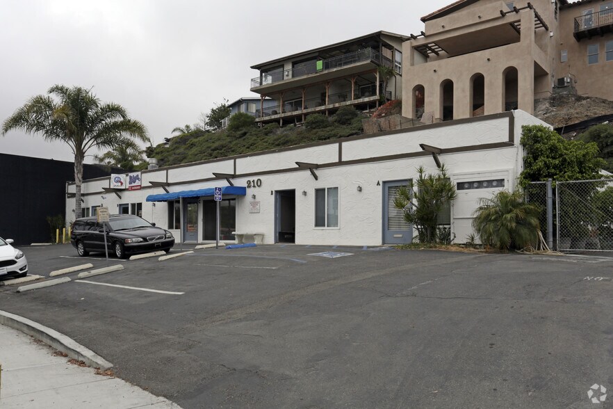 More Photos Of 210 Calle de los Molinos, San Clemente Storefront Retail Office For Lease