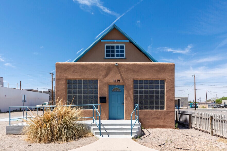 More Photos Of 1019 2nd St NW, Albuquerque Office For Sale