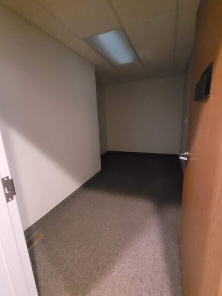 More Photos Of 5797 Beechcroft Rd, Columbus Medical For Lease