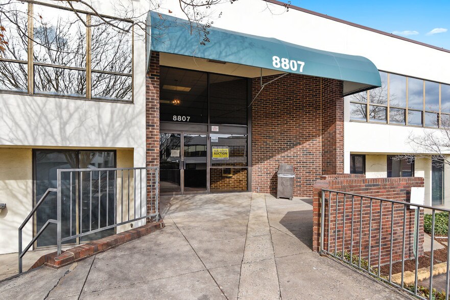 More Photos Of 8807 Sudley Rd, Manassas Office For Lease