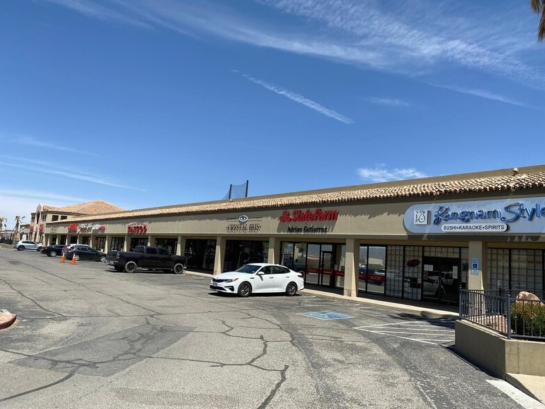 More Photos Of 1550 Hawkins Blvd, El Paso Unknown For Lease