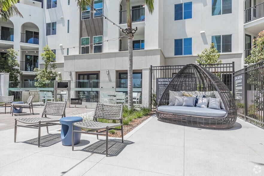 More Photos Of 1445 Town Center Dr, Chula Vista Apartments For Lease