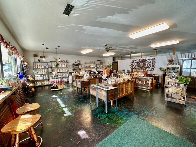 More Photos Of 104-114 Argall Way, Nevada City General Retail For Sale