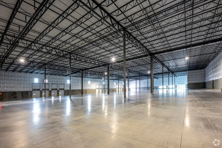 More Photos Of 6401 Foxley Rd, Upper Marlboro Distribution For Lease