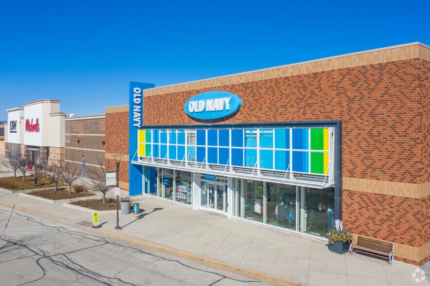 More Photos Of 999 Elmhurst Rd, Mount Prospect Unknown For Lease