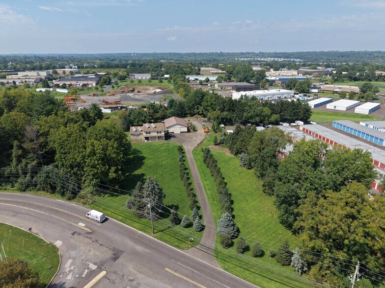 More Photos Of 1550 Mearns Rd, Ivyland Warehouse For Lease