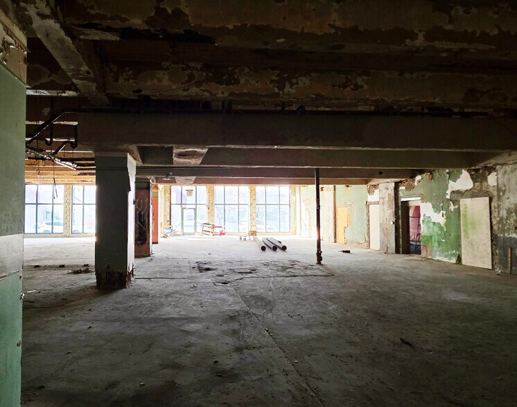 More Photos Of 667 N Broad St, Philadelphia Office For Lease