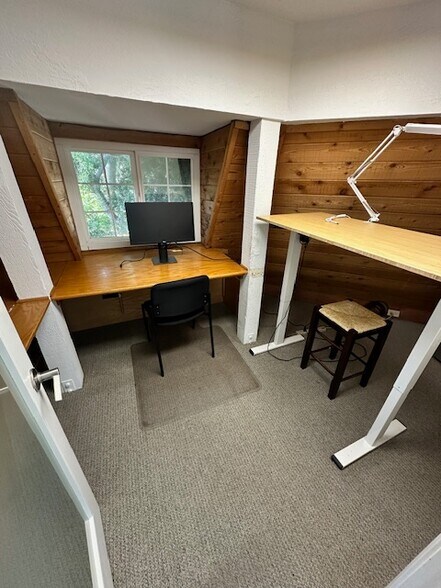 More Photos Of 1039 S Seaward Ave, Ventura Coworking Space