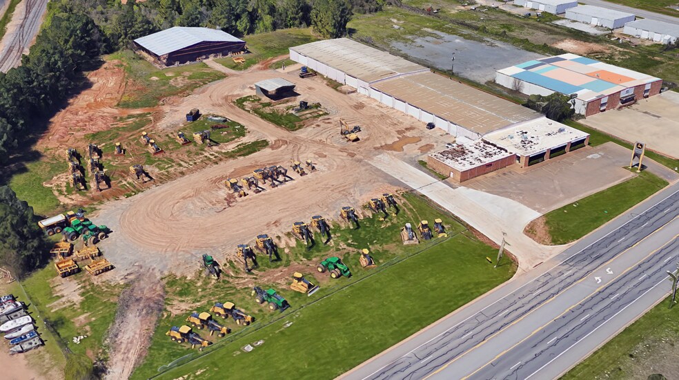 Primary Photo Of 413 S Eastman Rd, Longview Warehouse For Lease