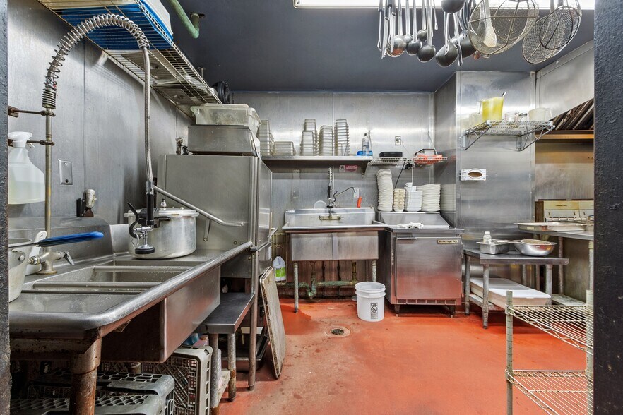 More Photos Of 166 Shrewsbury St, Worcester Restaurant For Sale