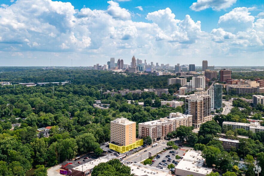 More Photos Of 2285 Peachtree Rd NE, Atlanta Apartments For Lease