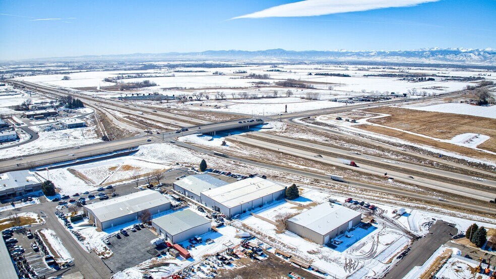 More Photos Of 3987-4001 S Valley Dr, Mead Distribution For Lease