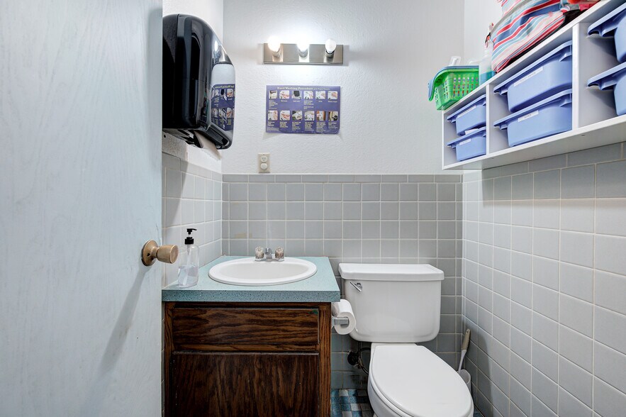 More Photos Of 11801 Southwood Dr, Oklahoma City Daycare Center For Sale