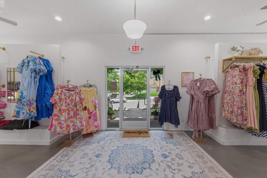 More Photos Of 203 N 11th St, Nashville Storefront Retail Office For Sale