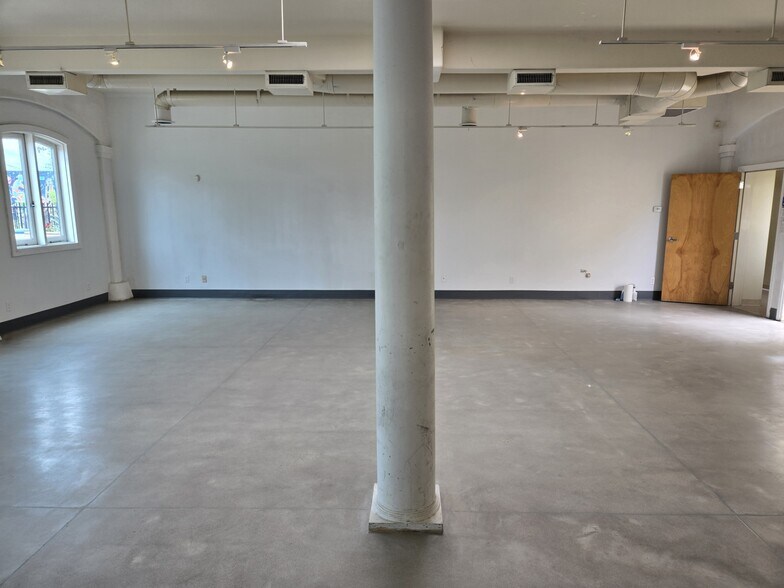 More Photos Of 1473-1477 N Van Ness Ave, Fresno Storefront Retail Residential For Sale