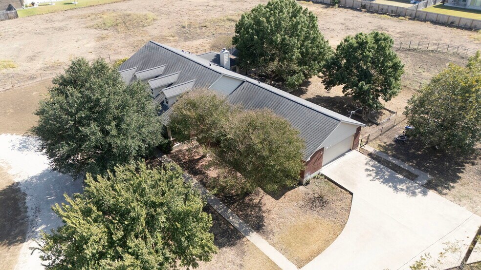 More Photos Of 900 County Road 132, Hutto Land For Sale