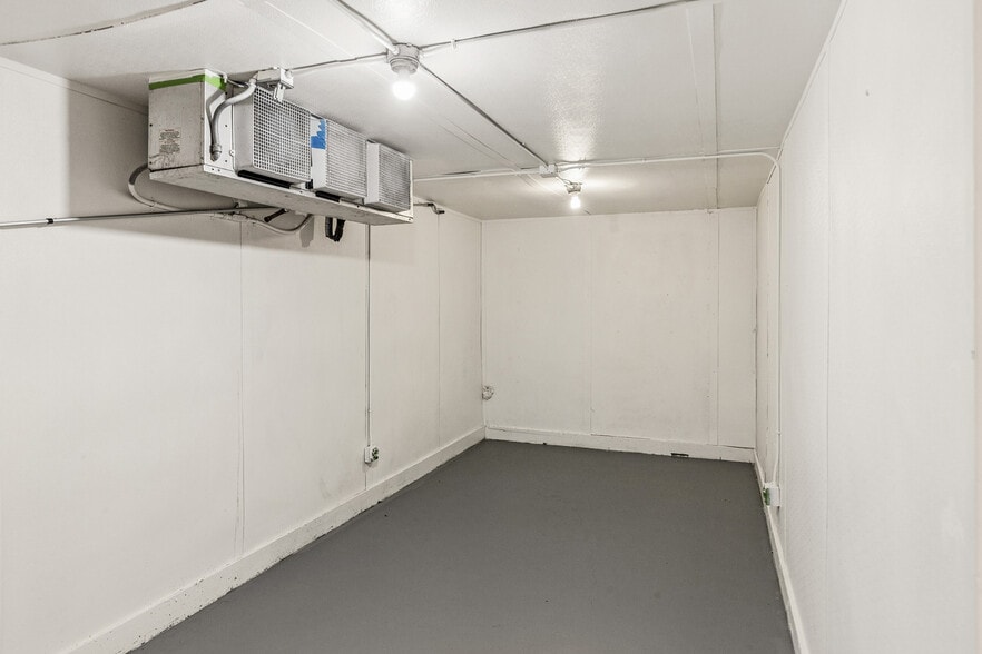 More Photos Of 76 Sunol St, San Jose Warehouse For Sale