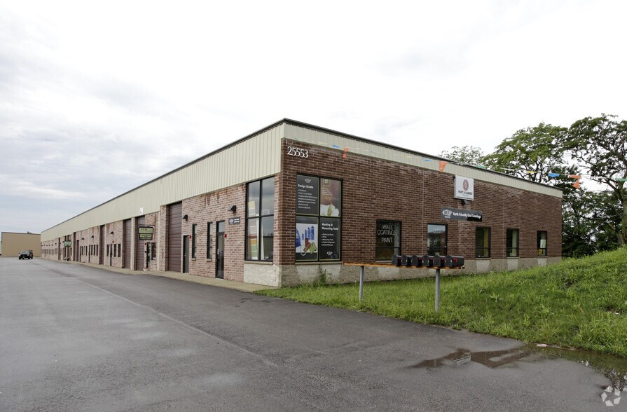 Primary Photo Of 25553 Wolf's Crossing Rd, Plainfield Warehouse For Lease