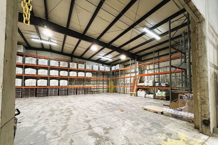 More Photos Of 1916 Gallagher Dr, Sherman Warehouse For Sale