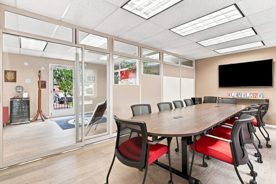 More Photos Of 33610 Solon Rd, Solon Office For Sale