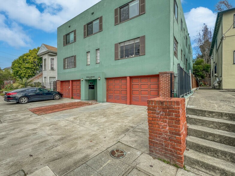 More Photos Of 1919 Curtis St, Berkeley Apartments For Sale