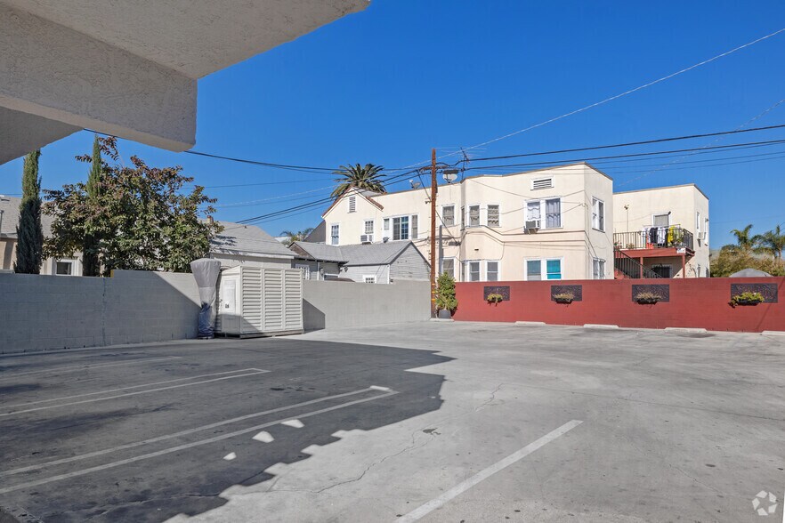 More Photos Of 4071 Melrose Ave, Los Angeles Apartments For Sale
