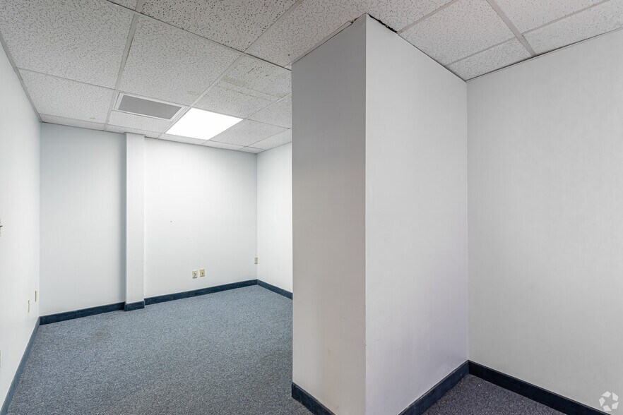 More Photos Of 20-26 N Main St, Southington Loft Creative Space For Lease