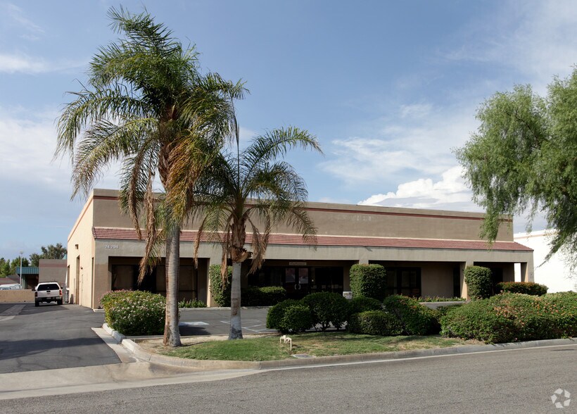 More Photos Of 74794 Lennon Pl, Palm Desert Warehouse For Lease