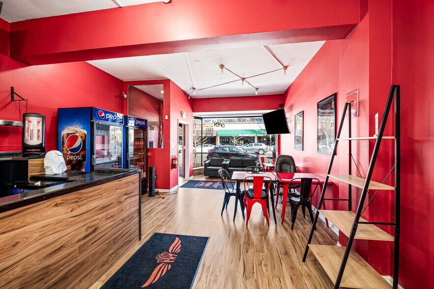 More Photos Of 13 W Allegheny Ave, Towson Storefront For Sale