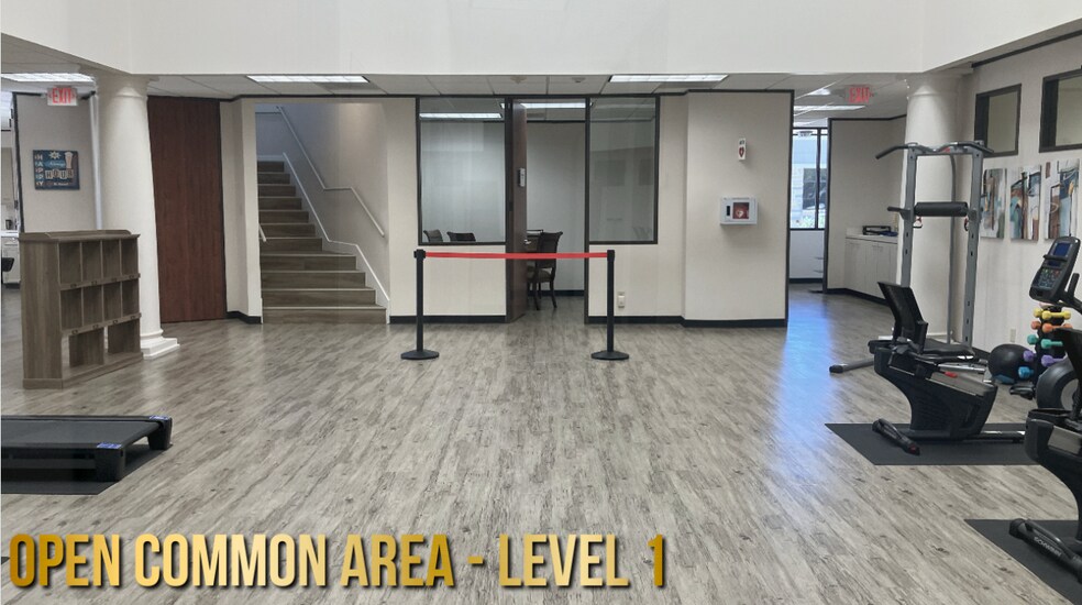 More Photos Of 535 E Fernhurst Dr, Katy Office For Sale