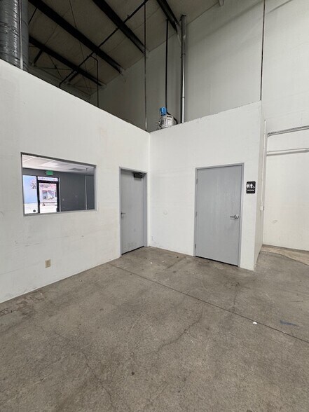 More Photos Of 1259-1275 Spice Islands Dr, Sparks Warehouse For Lease