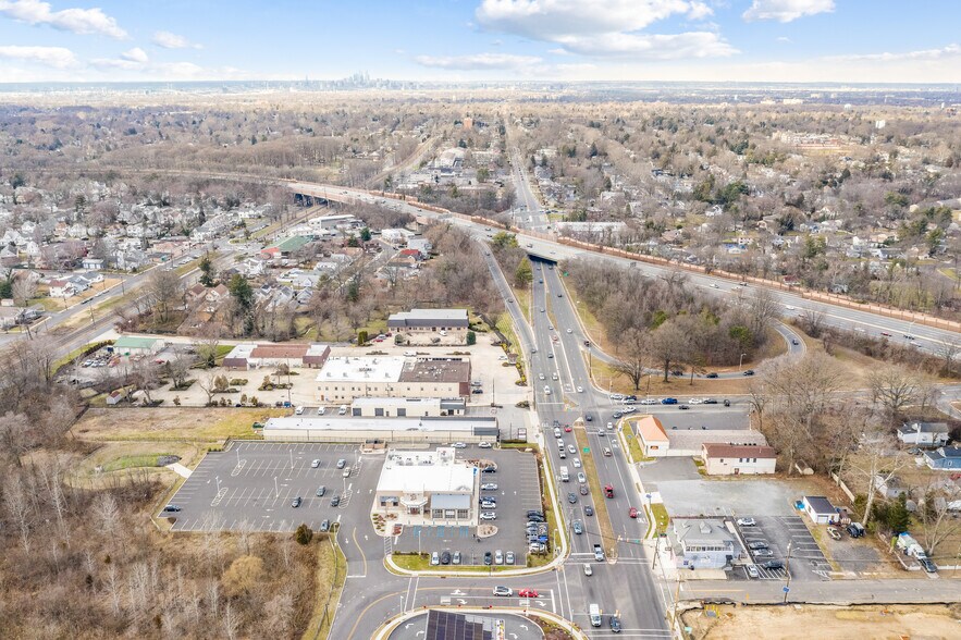 More Photos Of 270 White Horse Pike, Barrington Restaurant For Lease