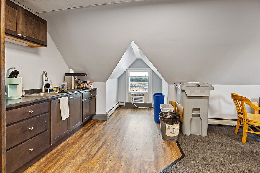 More Photos Of 323 State St, Augusta Office Residential For Sale