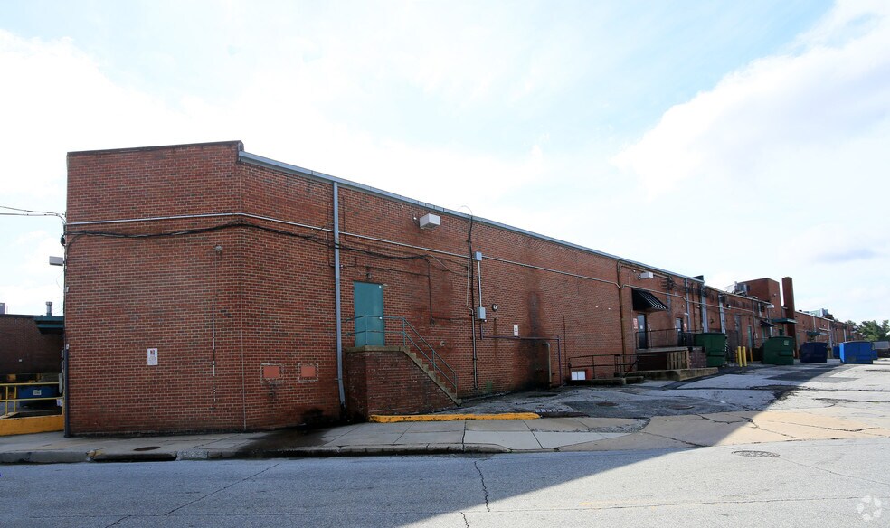 More Photos Of 5600-5668 The Alameda, Baltimore Unknown For Lease