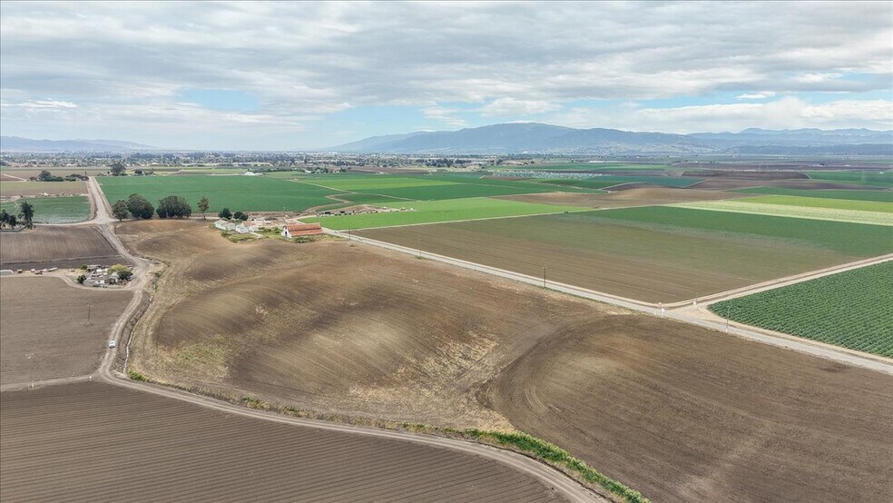More Photos Of 30 San Jon Rd, Salinas Land For Sale