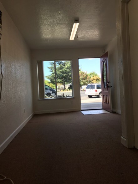 More Photos Of 1049 Jefferson Blvd, West Sacramento Apartments For Lease