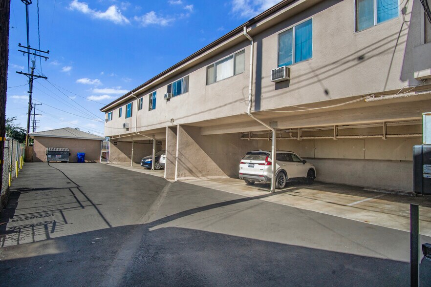 More Photos Of 3650 E 52nd St, Maywood Apartments For Sale