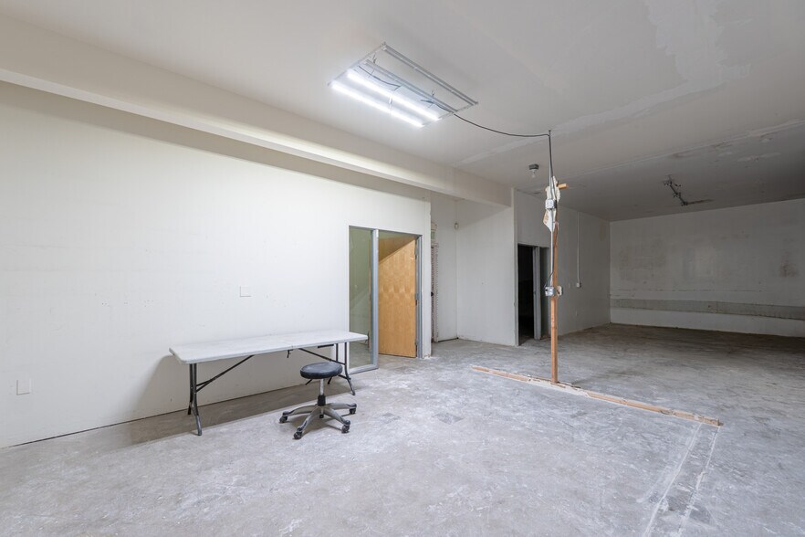 More Photos Of 5261-5265 E Washington Blvd, Commerce Warehouse For Sale
