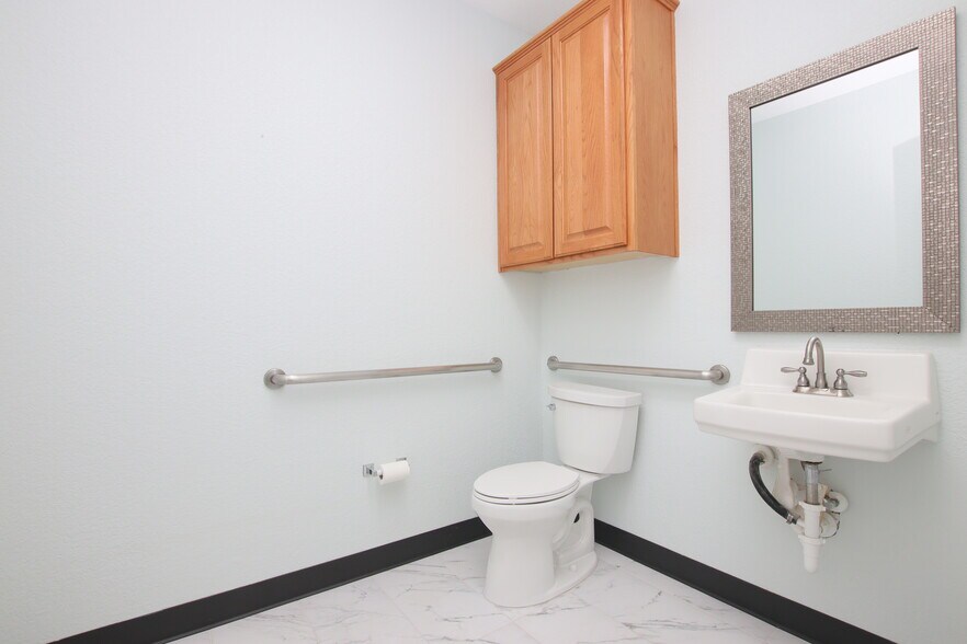 More Photos Of 1508 Dessau Ridge Ln, Austin Medical For Sale