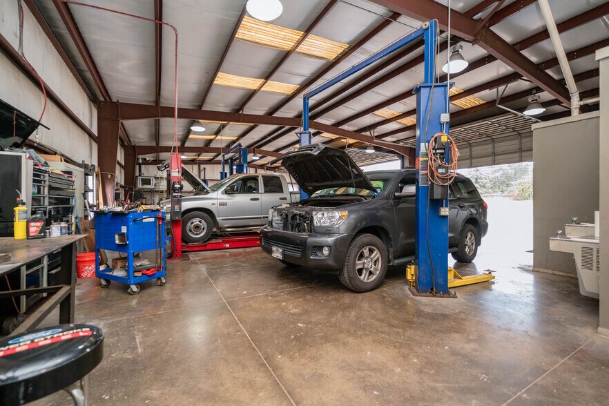 More Photos Of 4900 W Marshall Ave, Longview Auto Repair For Sale